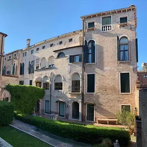 Palazzo Contarini Della Porta Di Ferro Venecia